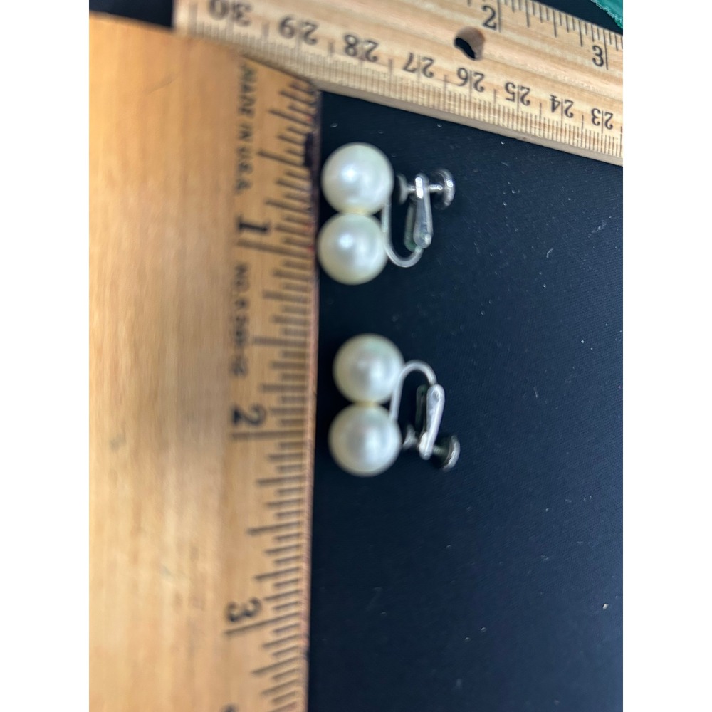 Vintage Double Faux Pearl Clip On Earrings Elegant Timeless Jewelry